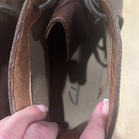 Men’s size 12 Clark leather brown boots. Worn a couple of days. - Picture 4 of 6